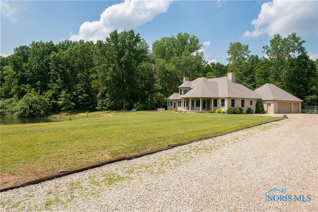 7450 Angola Road Holland, OH 43528 - Photo 3 of 25 Gallery Image 3