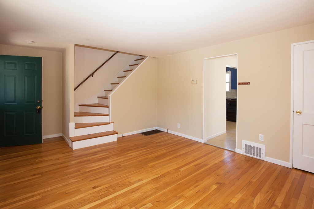 43 Bay State Road Quincy, MA 02171 - Photo 6 of 16 Gallery Image 6