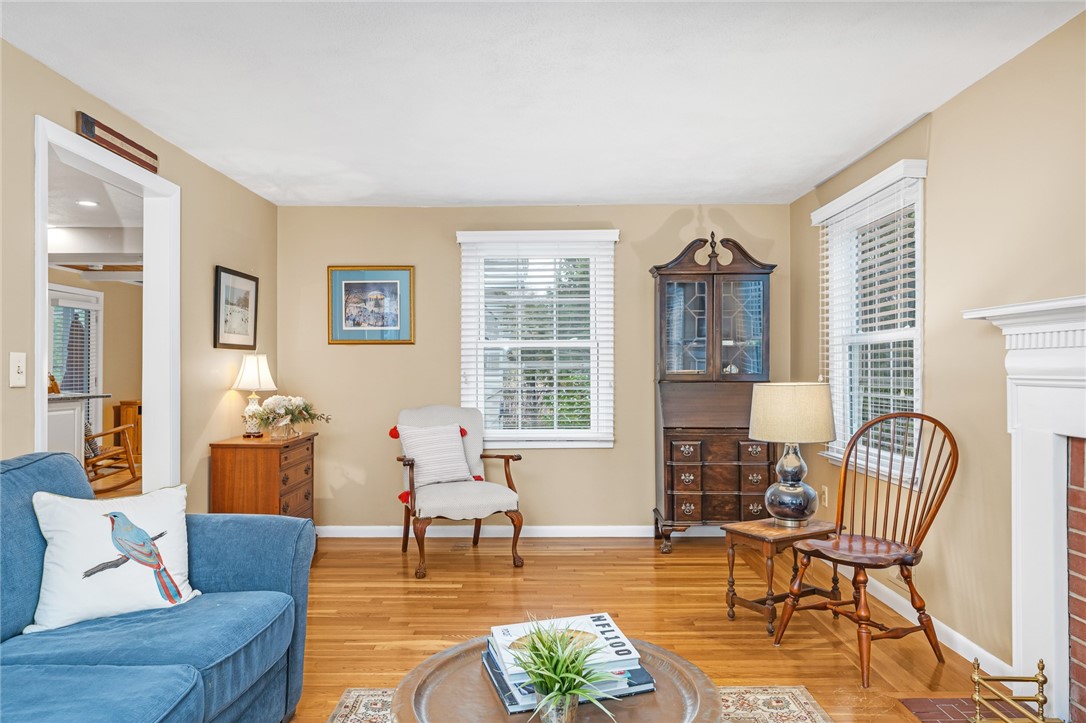 67 Haley Road Warwick, RI 02889 - Photo 9 of 34 Gallery Image 9