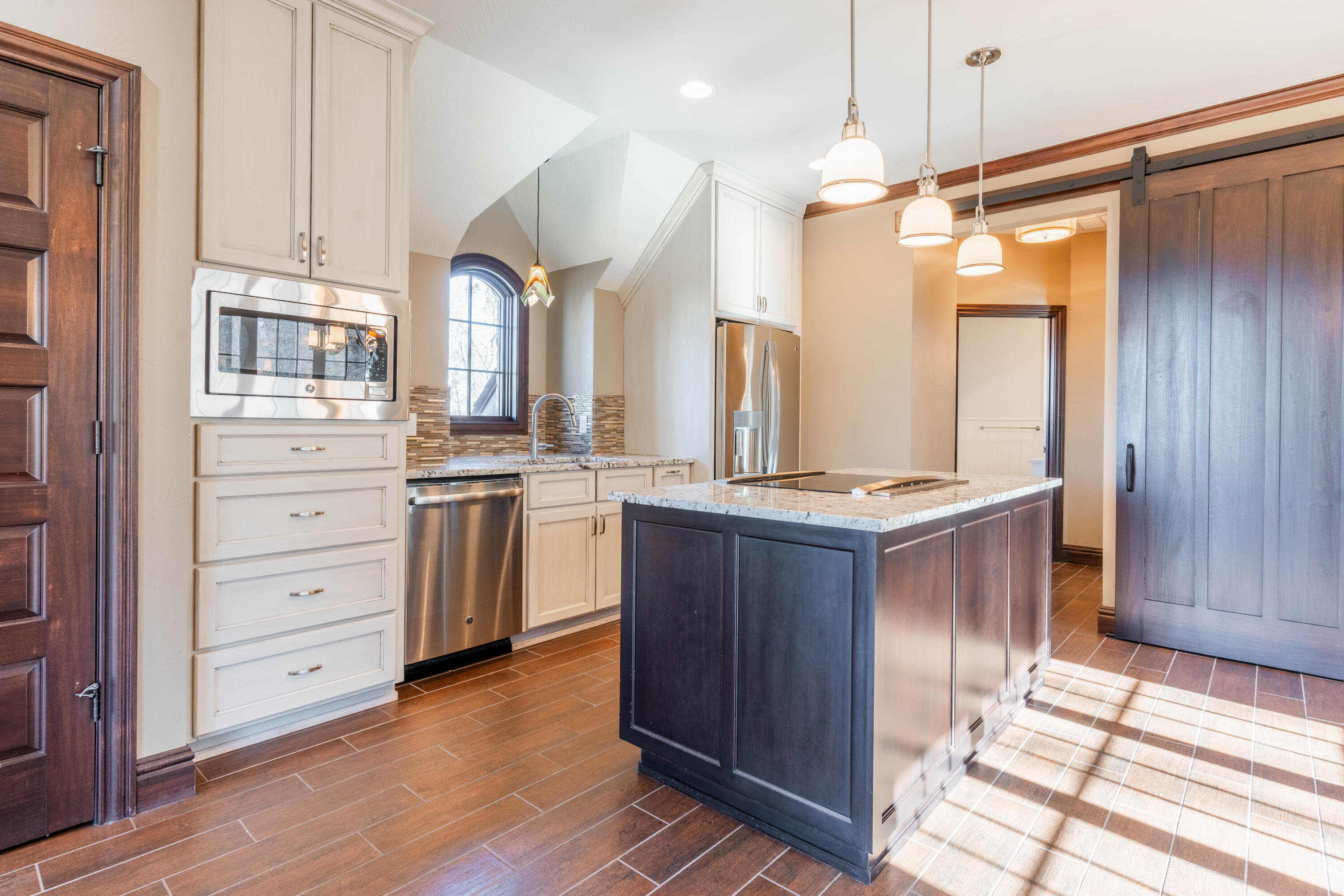 6052 East Summit View Drive Springfield, MO 65809 - Photo 96 of 129 DSC00757-HDR