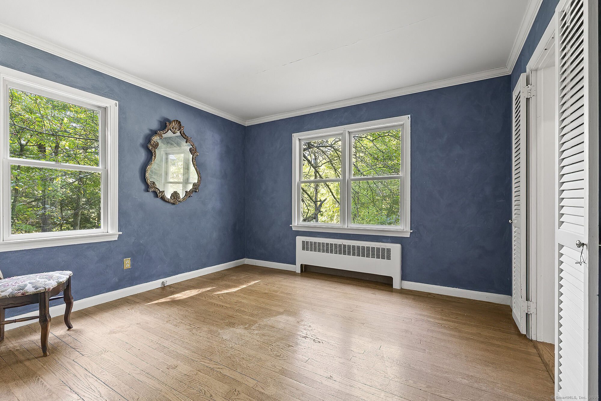 15 Laurel Hill Road Ridgefield, CT 06877 - Photo 19 of 34 an empty room with a window