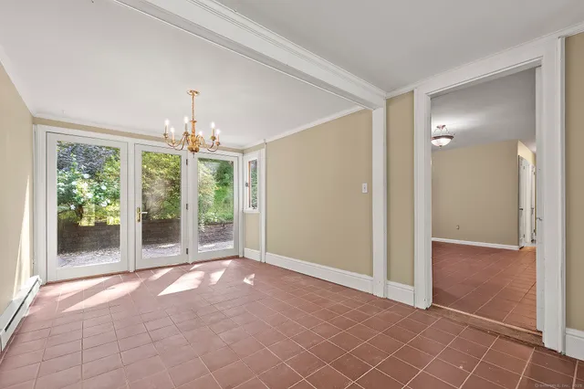 $695,000 | 15 Laurel Hill Road, Ridgefield, CT 06877