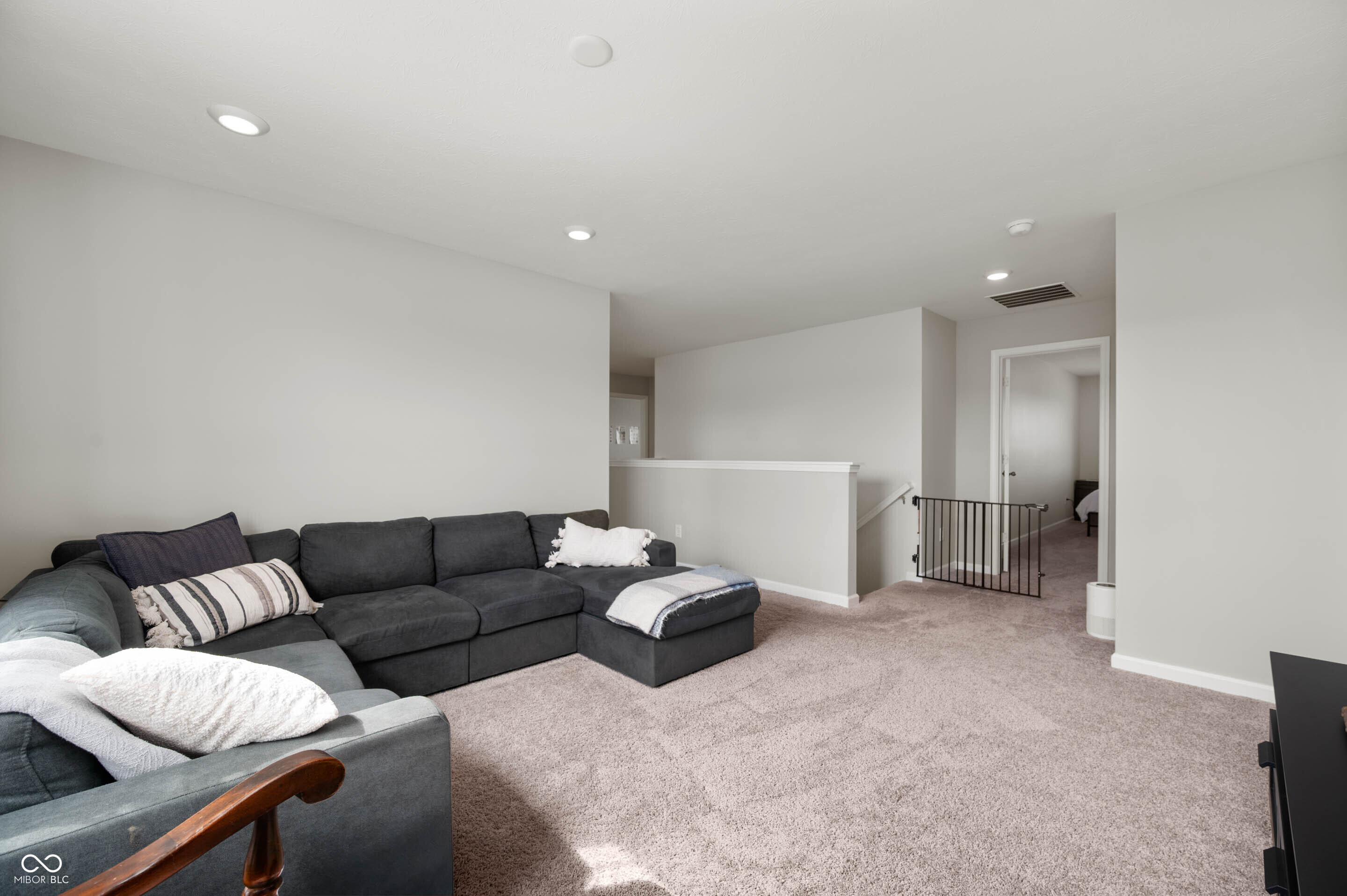 357 Carrick Glen Boulevard Pendleton, IN 46064 - Photo 15 of 28