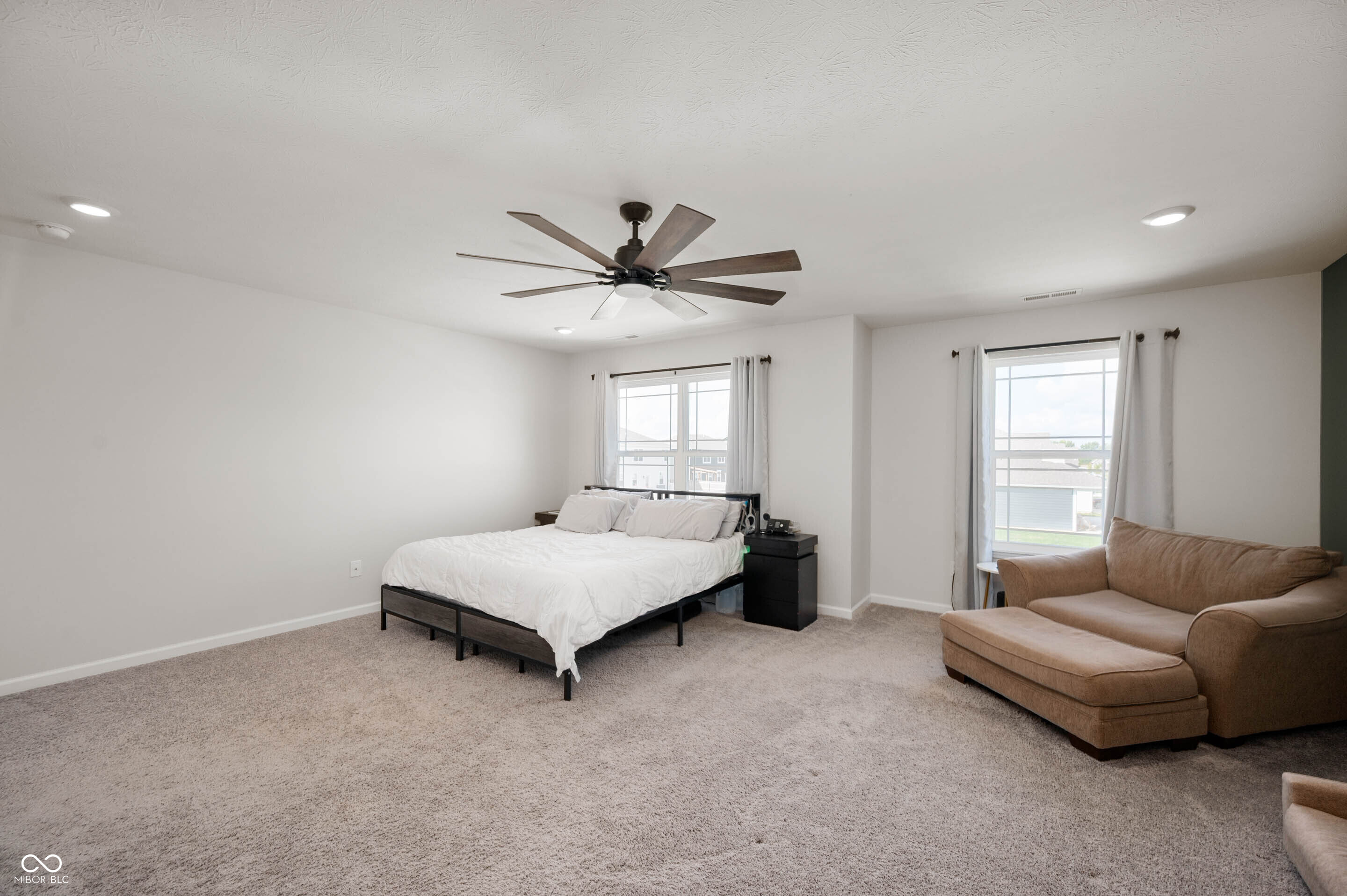 357 Carrick Glen Boulevard Pendleton, IN 46064 - Photo 17 of 28