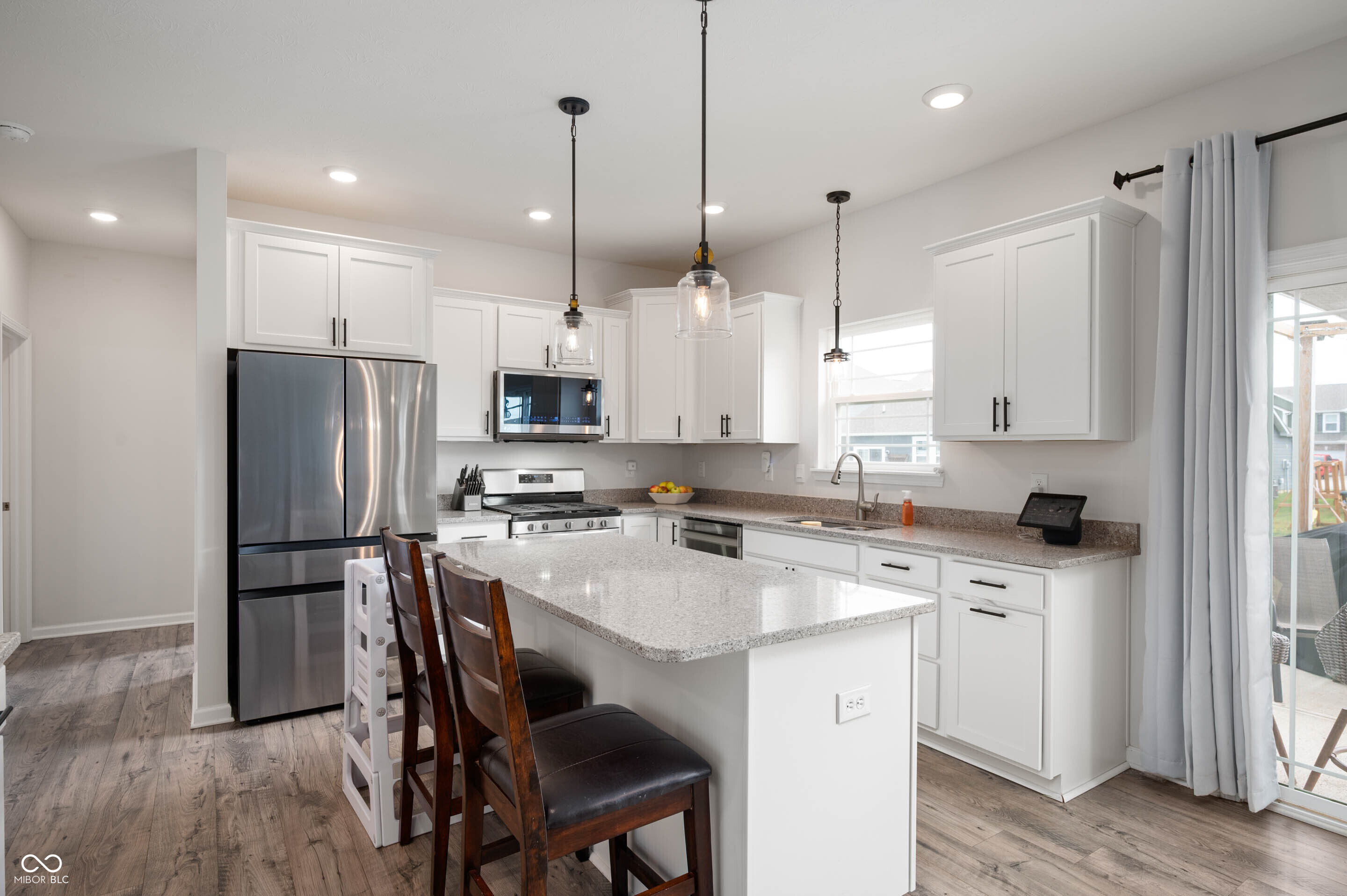 357 Carrick Glen Boulevard Pendleton, IN 46064 - Photo 8 of 28