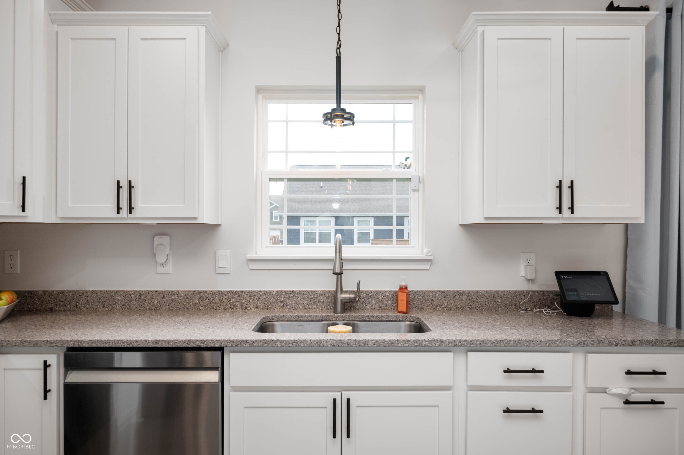 357 Carrick Glen Boulevard Pendleton, IN 46064 - Photo 10 of 28