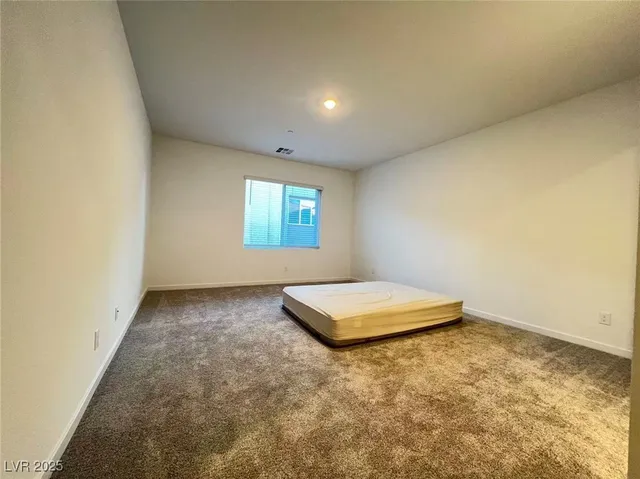 $1,950 | 1549 Maria Crossing Avenue, Henderson, NV 89002