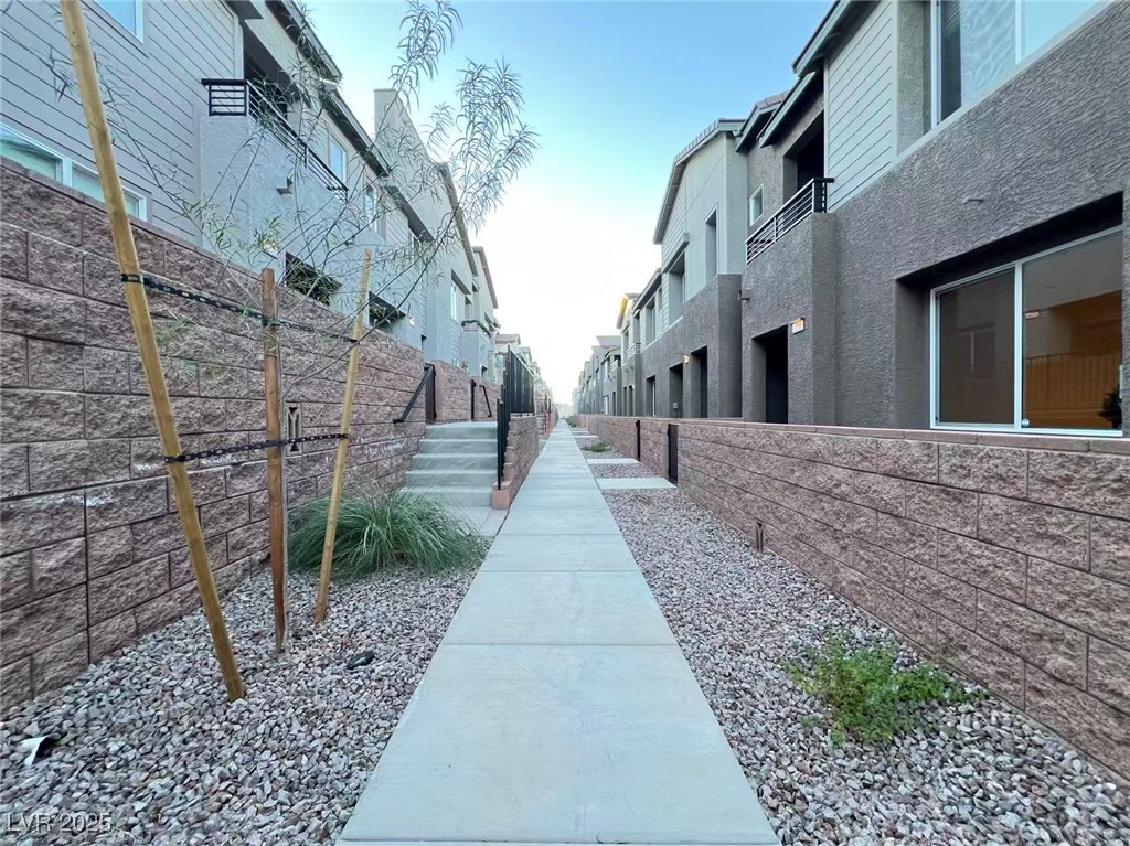 1549 Maria Crossing Avenue Henderson, NV 89002 - Photo 2 of 30