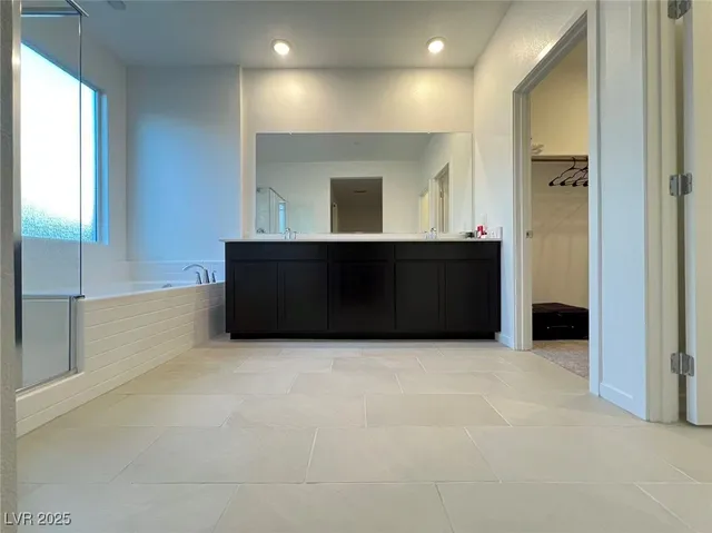 $1,950 | 1549 Maria Crossing Avenue, Henderson, NV 89002