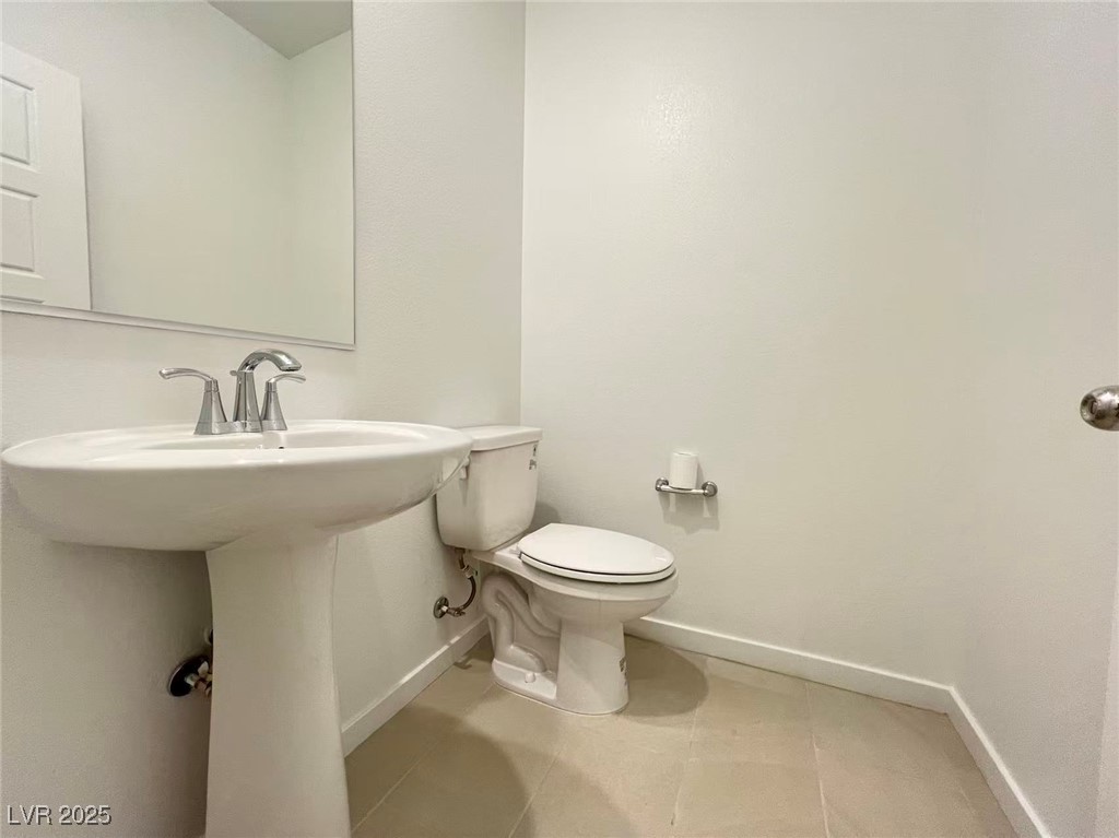 1549 Maria Crossing Avenue Henderson, NV 89002 - Photo 10 of 30