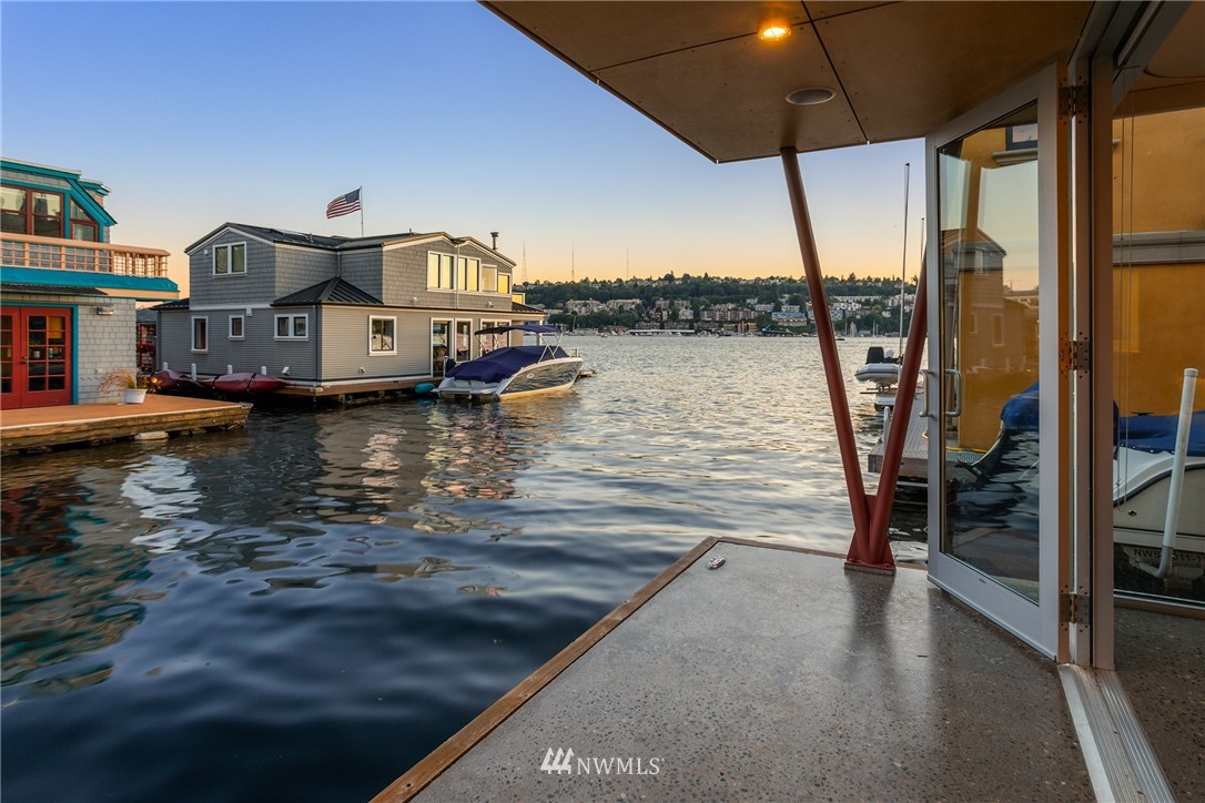 2369 Fairview Avenue East, Unit 6 Seattle, WA 98102 - Photo 14 of 26 a view of house with ocean view