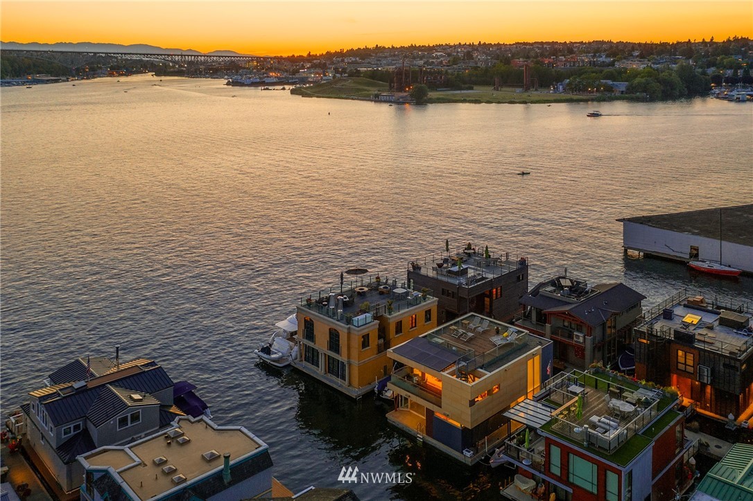 2369 Fairview Avenue East, Unit 6 Seattle, WA 98102 - Photo 26 of 26 a view of a ocean with mountain view