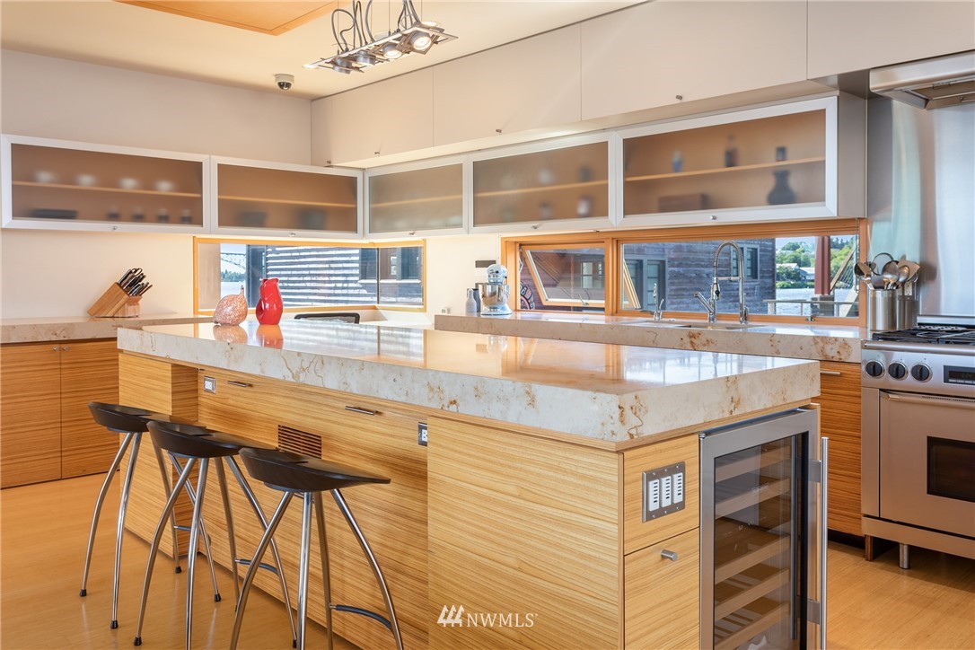 2369 Fairview Avenue East, Unit 6 Seattle, WA 98102 - Photo 10 of 26 a kitchen with a sink counter top space and appliances