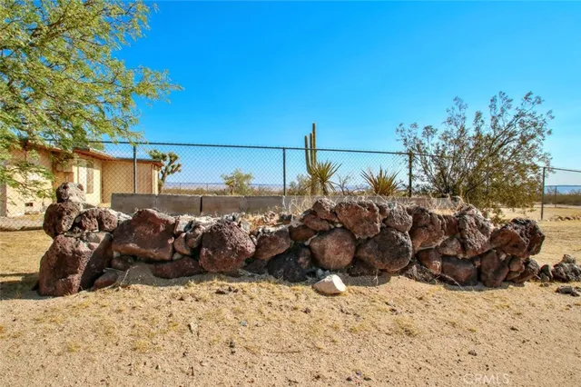 $149,000 | 62105 Moon Drive, Joshua Tree, CA 92252