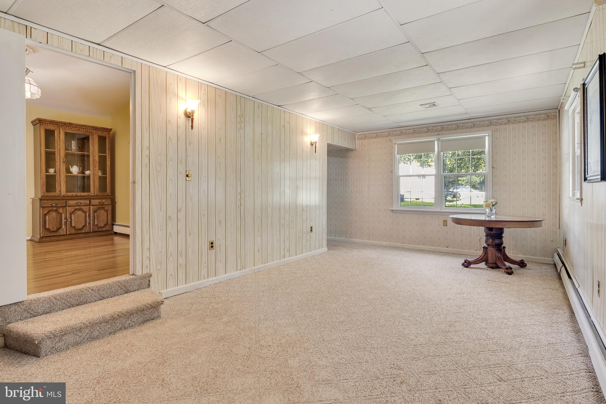 7500 Simms Road Alexandria, VA 22315 - Photo 17 of 45 Family room