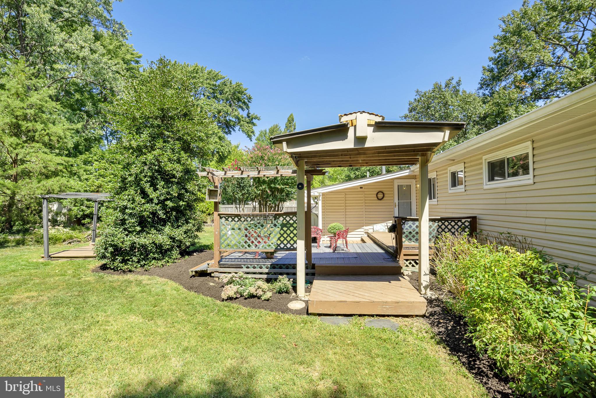 7500 Simms Road Alexandria, VA 22315 - Photo 35 of 45 Backyard