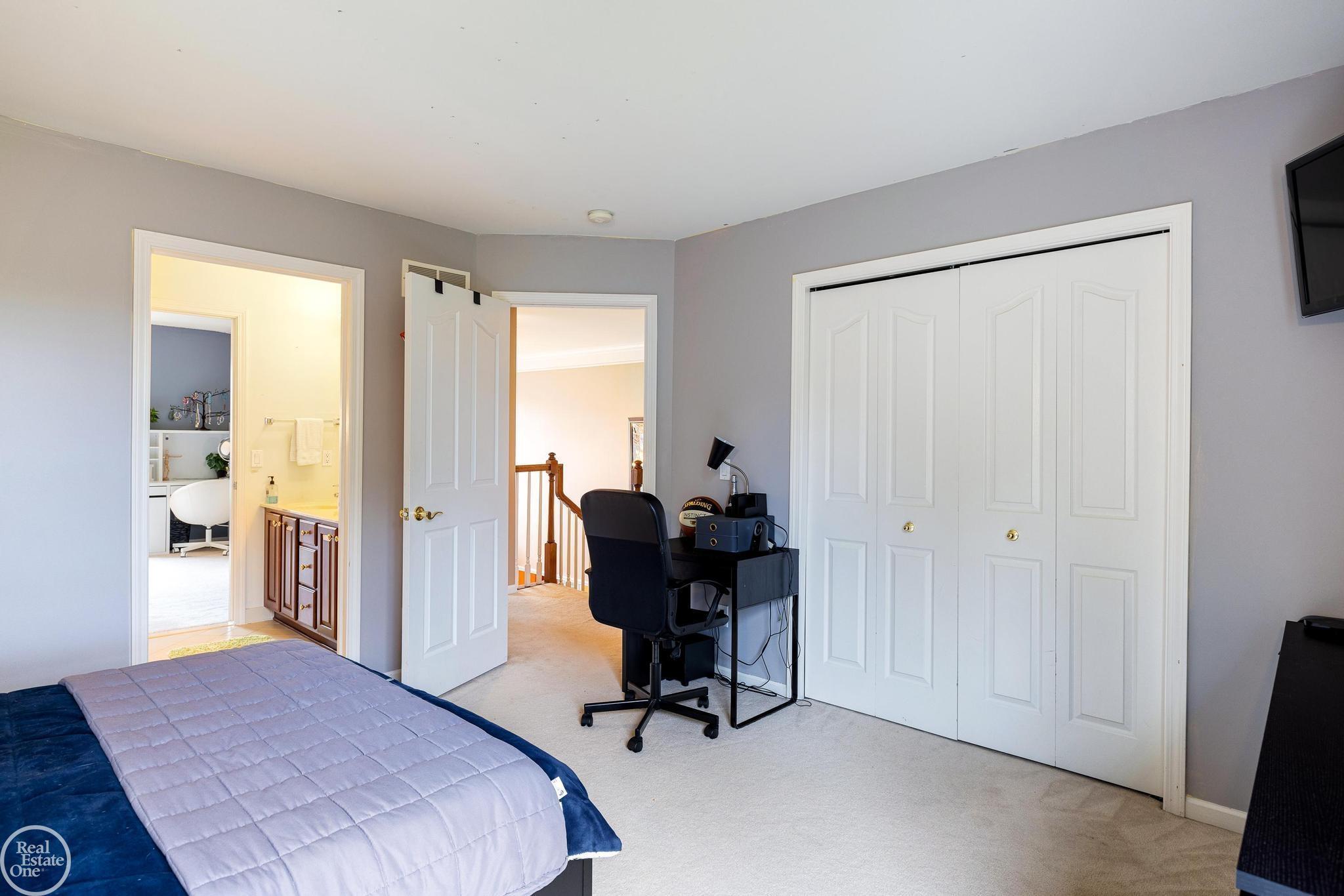 2457 Andover Boulevard Rochester, MI 48306 - Photo 27 of 74