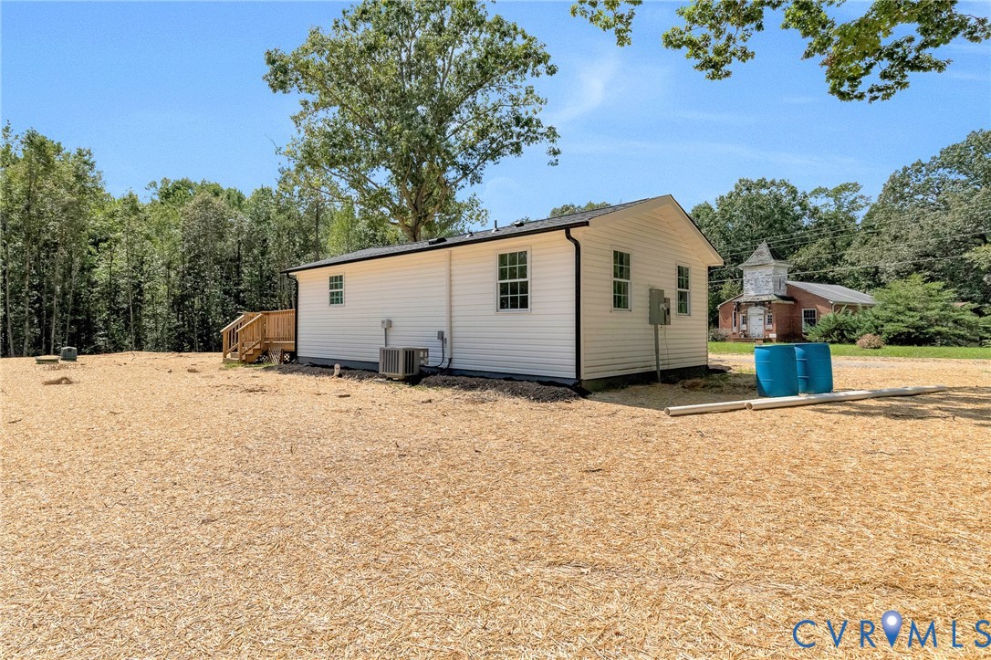 21139 Pendleton Road Bowling Green, VA 22427 - Photo 8 of 41 Gallery Image 8