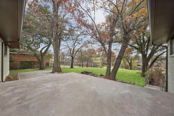 $479,900 | 5635 Elm Valley Lane, Dallas, TX 75232