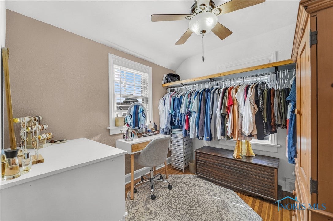 3935 Garrison Road Toledo, OH 43613 - Photo 17 of 29 Bedroom 3 - being used a huge closet