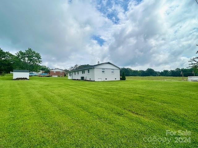 4175 Hickory Nut Ridge Road Hudson, NC 28638 - Photo 3 of 25