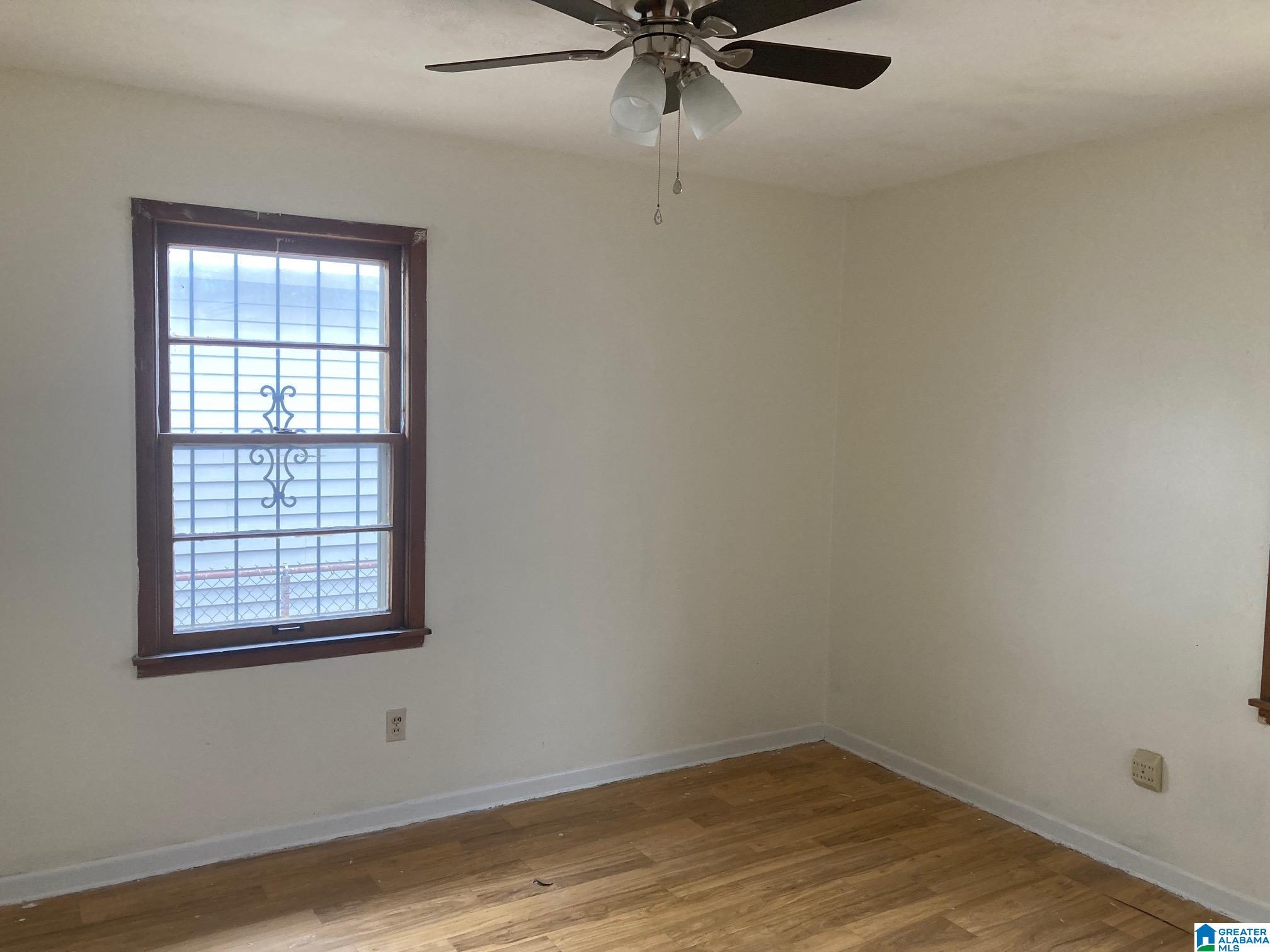 241 10th Avenue Birmingham, AL 35211 - Photo 11 of 14