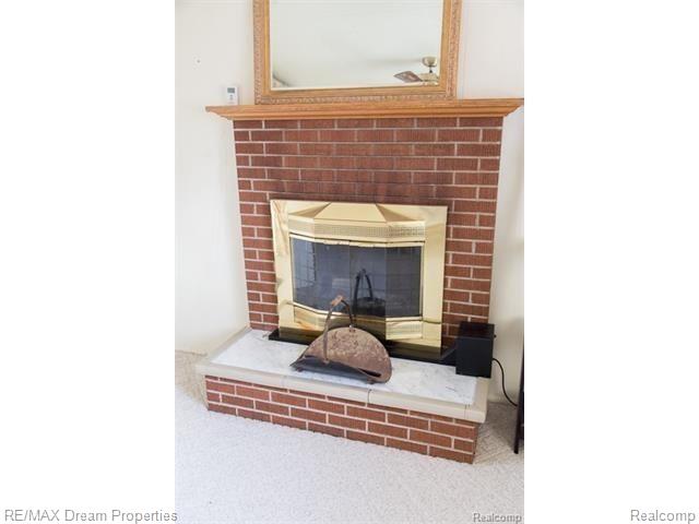 18780 Norwich Road Livonia, MI 48152 - Photo 11 of 17