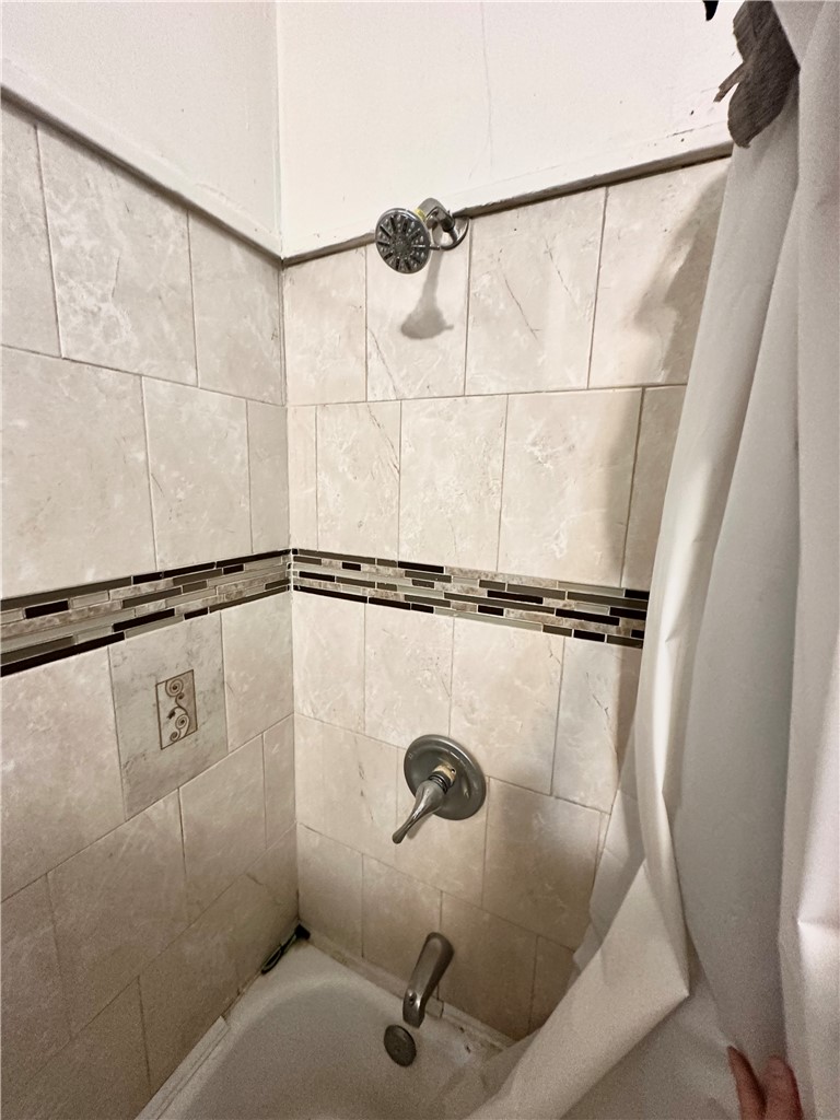 26 Kohlman Street Rochester, NY 14621 - Photo 8 of 19 Updated Bathroom - First Floor Bathroom