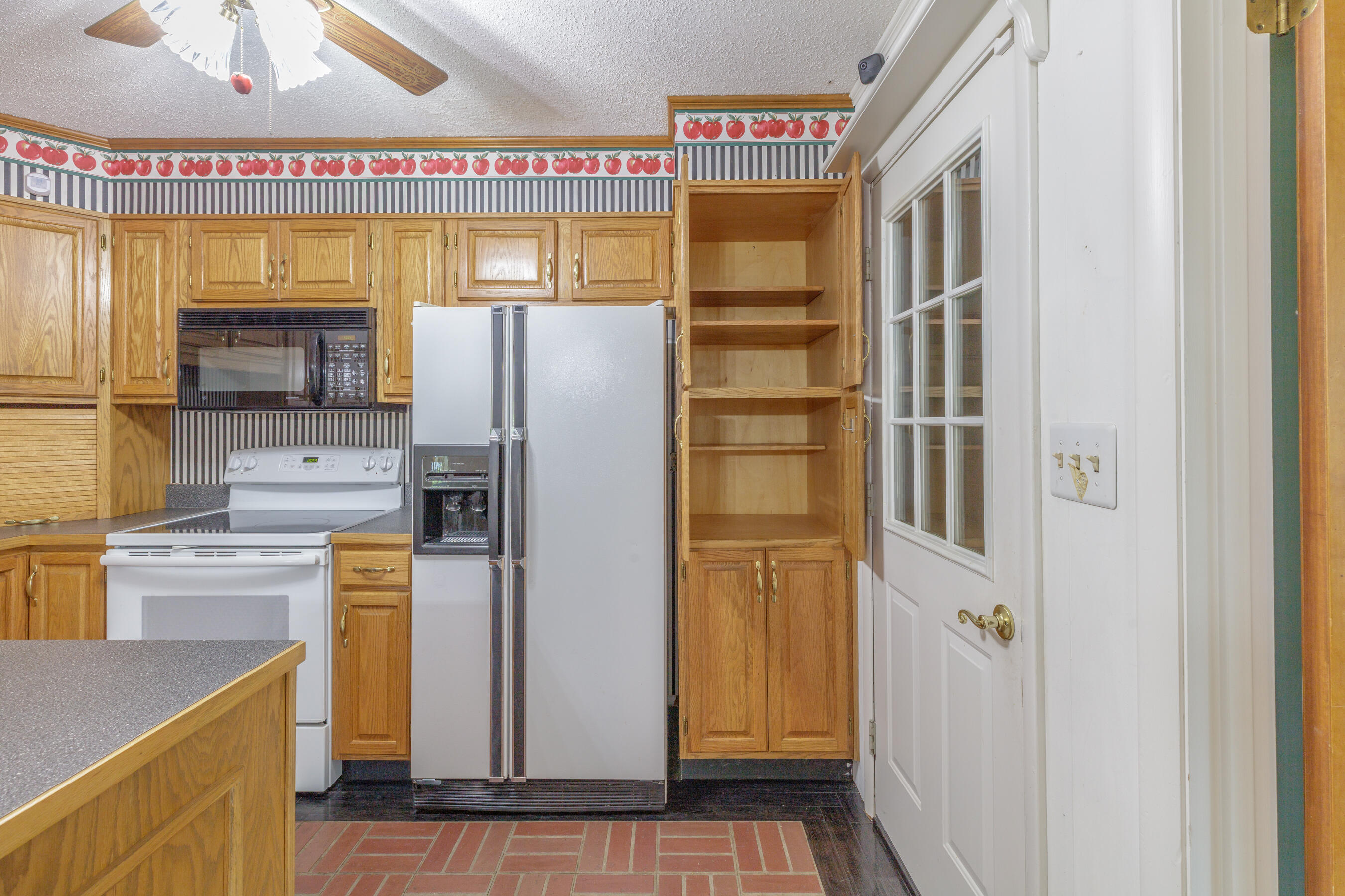 8790 Igou Gap Road Chattanooga, TN 37421 - Photo 15 of 46 Large Pantry
