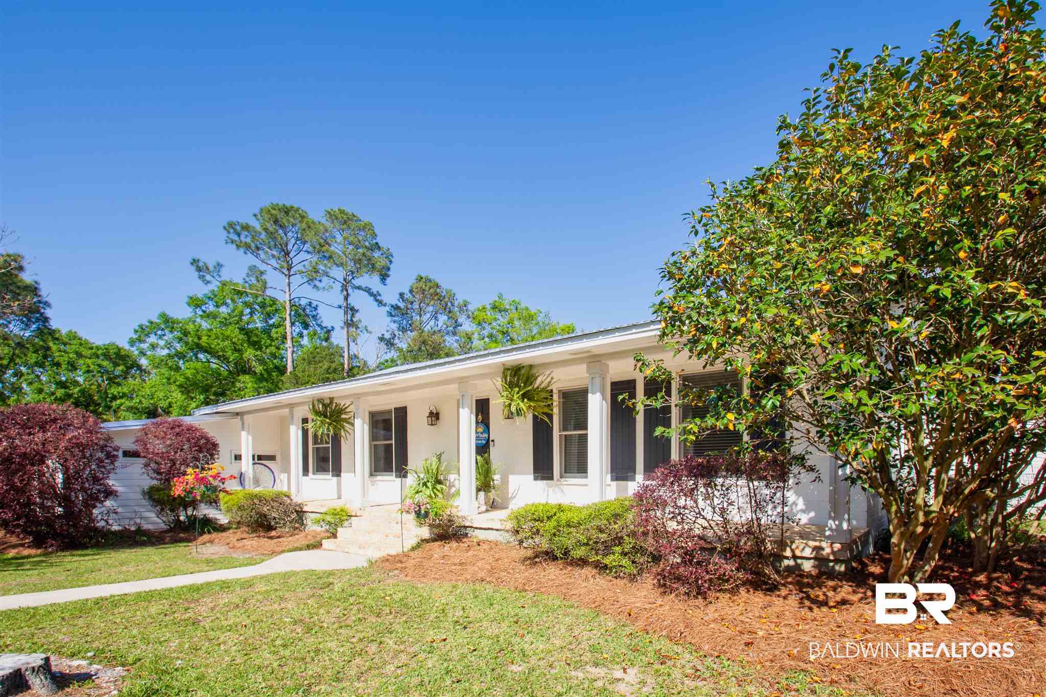 410 Myrtle Street Fairhope, AL 36532 - Photo 4 of 44