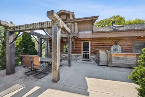 $649,000 | 11330 Dineff Road, Lemont, IL 60439