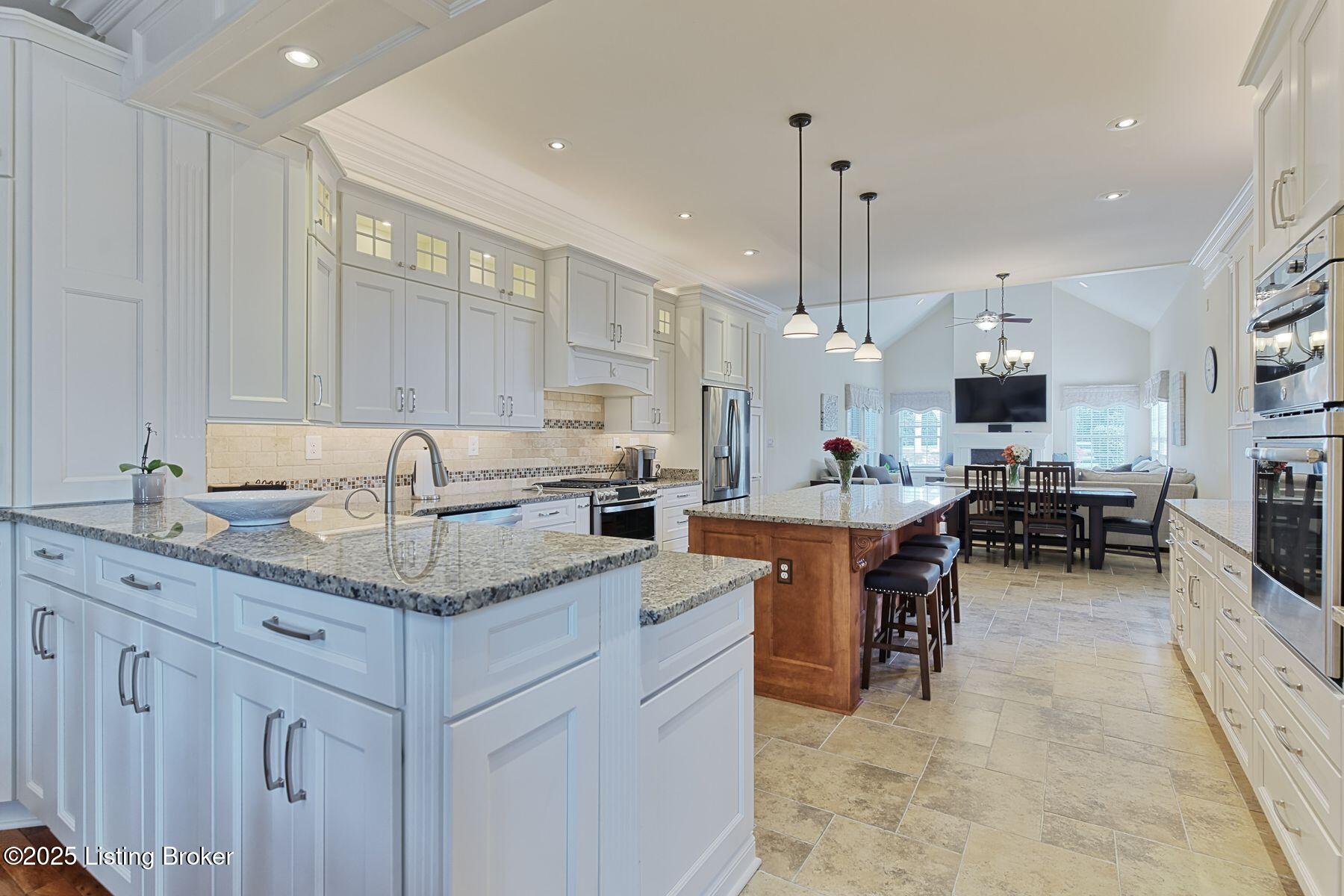 454 Veechdale Road Simpsonville, KY 40067 - Photo 12 of 100 photo_online_012