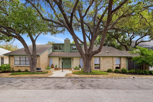 $379,900 | 4325 Muirfield Street, San Antonio, TX 78229