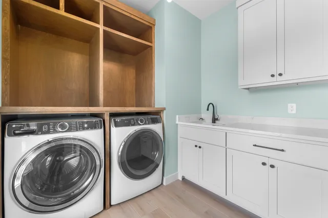 $829,500 | 6250 Ronald Reagan Drive, DeForest, WI 53532