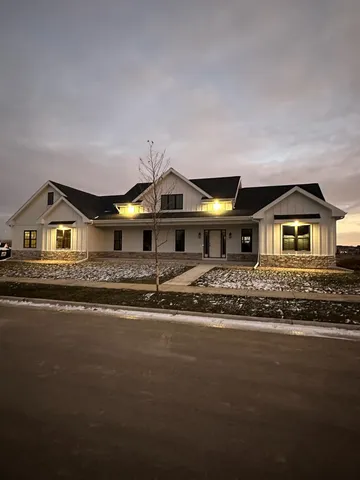 $829,500 | 6250 Ronald Reagan Drive, DeForest, WI 53532