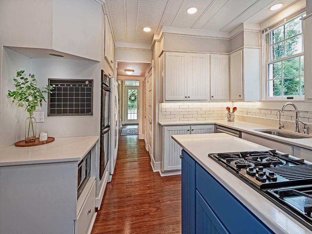 2480 Noblestown Road Pittsburgh, PA 15205 - Photo 19 of 40 Gallery Image 19