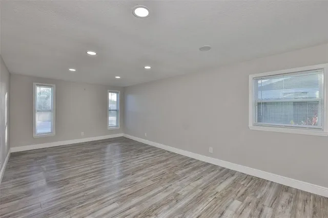 $3,000 | 12870 101st Way North, Largo, FL 33771