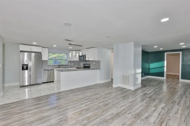 $3,000 | 12870 101st Way North, Largo, FL 33771