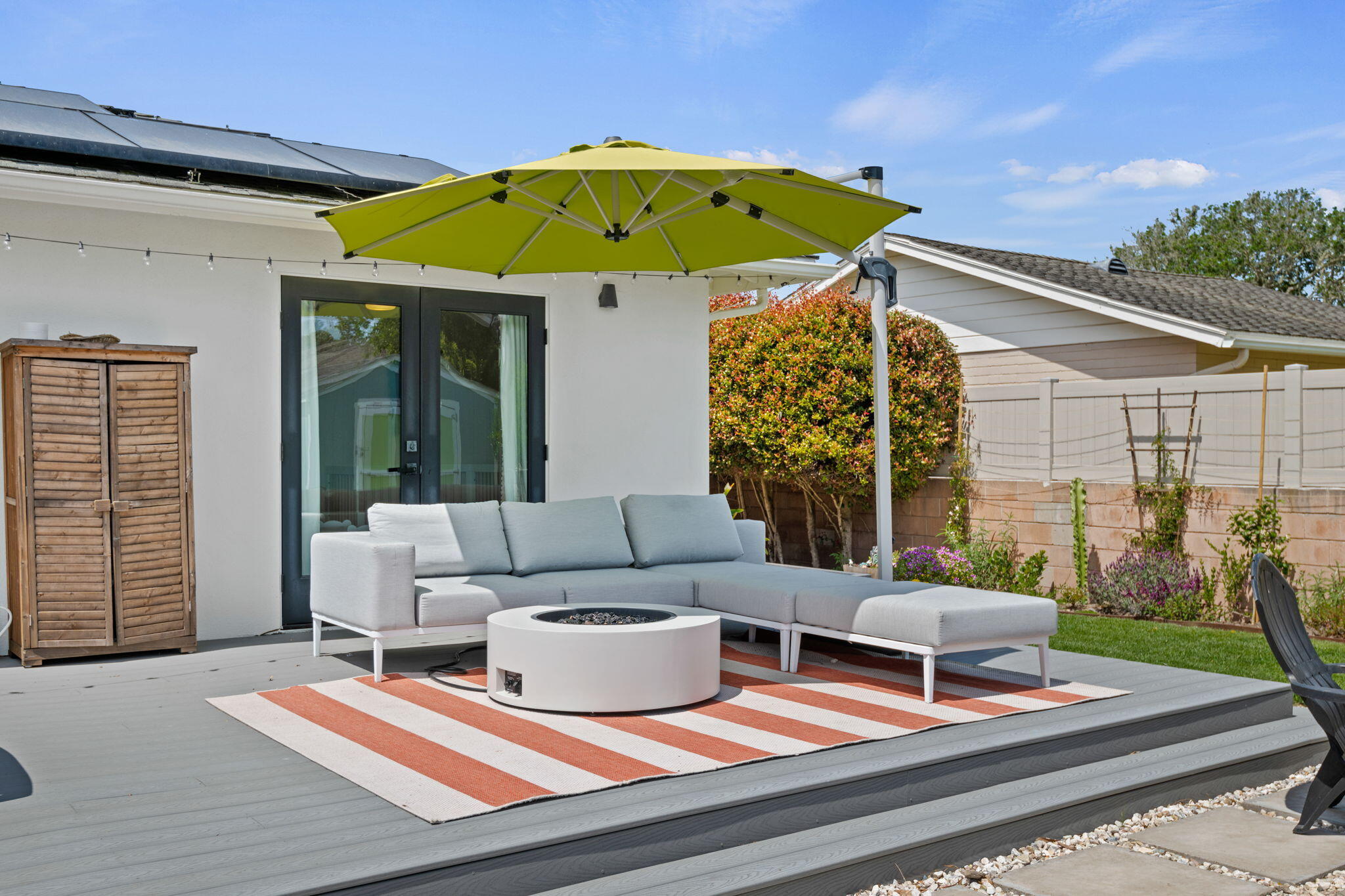 308 Cooper Road Santa Barbara, CA 93109 - Photo 23 of 29 Rear Deck
