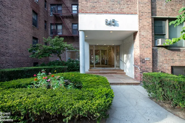 $465,000 | 645 West 239th Street, Unit 6C | Riverdale