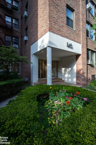 $465,000 | 645 West 239th Street, Unit 6C | Riverdale