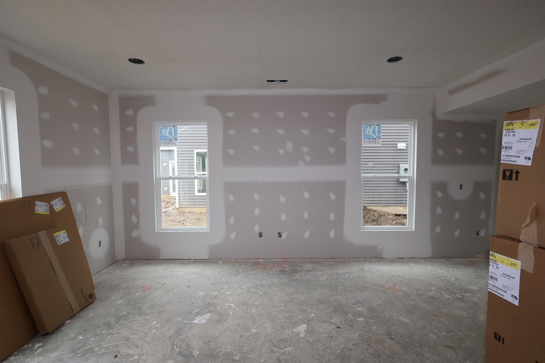 2768 Poplar Rdg Road Powell, OH 43065 - Photo 3 of 14 Living Room