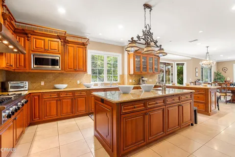 $4,897,000 | 1737 Fairmount Avenue, La Canada Flintridge, CA 91011