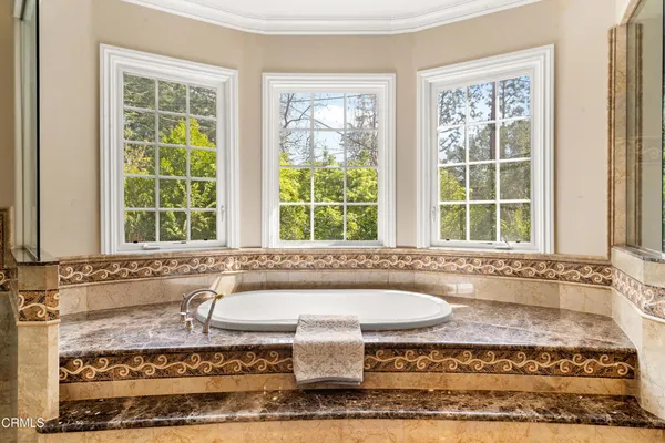 $4,897,000 | 1737 Fairmount Avenue, La Canada Flintridge, CA 91011