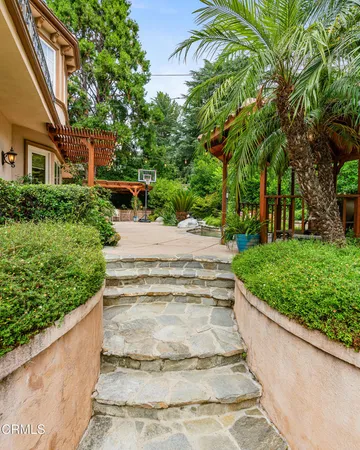 $4,897,000 | 1737 Fairmount Avenue, La Canada Flintridge, CA 91011