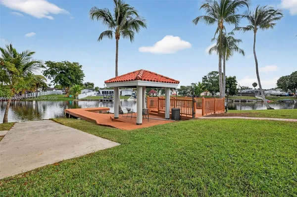 $4,800 | 17841 Northwest 84th Court, Hialeah, FL 33015