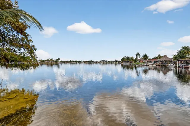 $5,000 | 17841 Northwest 84th Court, Hialeah, FL 33015