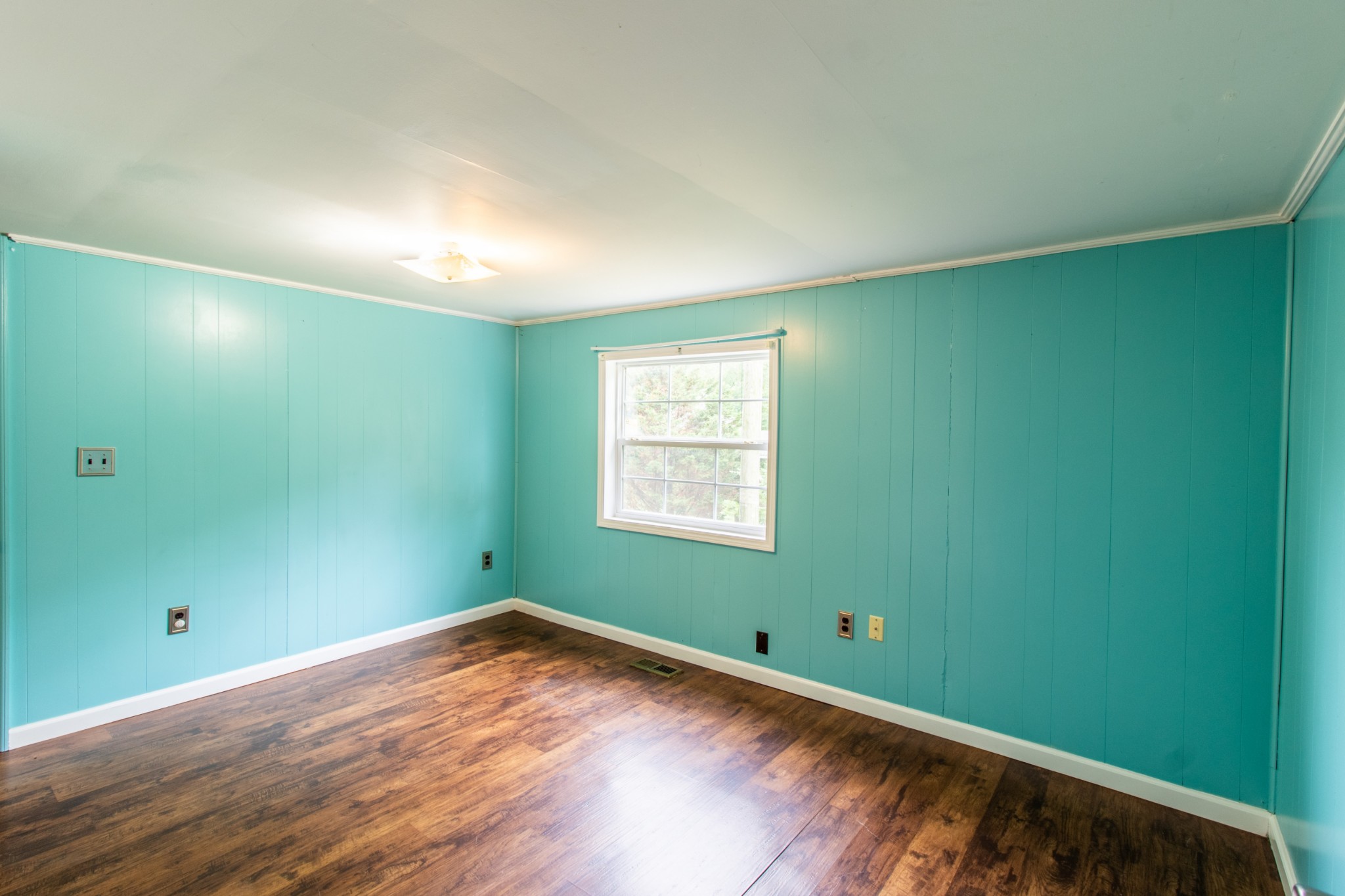 636 Parrish Lane McEwen, TN 37101 - Photo 11 of 19