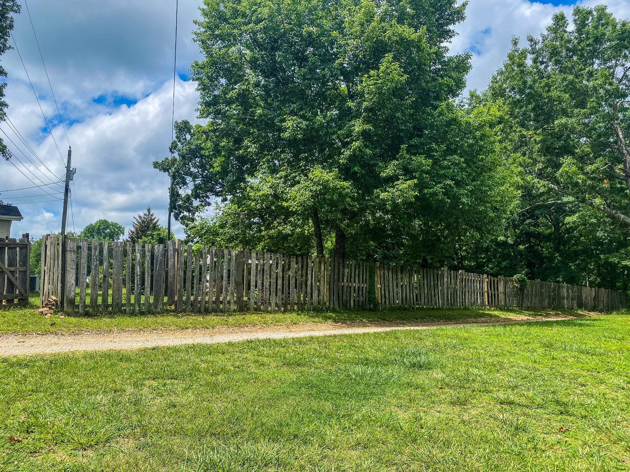 636 Parrish Lane McEwen, TN 37101 - Photo 17 of 19