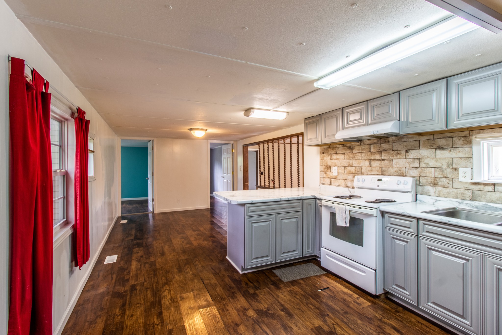 636 Parrish Lane McEwen, TN 37101 - Photo 4 of 19